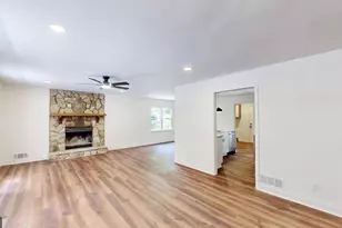 911 Hickory View Ct NW, Marietta, GA 30064 - Photo 5
