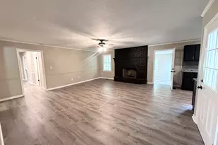 304 Pinewood Dr, Dublin, GA 31021 - Photo 13