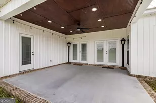 1370 Paris Ave, Swainsboro, GA 30401 - Photo 35