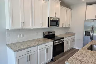27 Ashmont St, Savannah, GA 31407 - Photo 9