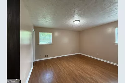 8472 Sheridan Drive, Jonesboro, GA 30236 - Photo 15