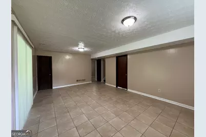8472 Sheridan Drive, Jonesboro, GA 30236 - Photo 21