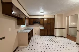 8472 Sheridan Dr, Jonesboro, GA 30236 - Photo 11