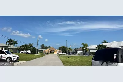 1807 SW 21st Lane, Cape Coral, FL 33991 - Photo 5