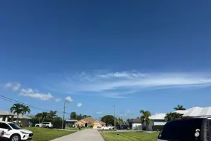 1807 SW 21st Ln, Cape Coral, FL 33991 - Photo 5
