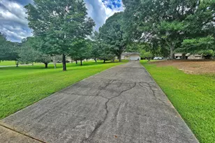 120 Aspen Lake Dr E, Newnan, GA 30263 - Photo 5