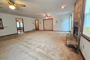 120 Aspen Lake Dr E, Newnan, GA 30263 - Photo 87