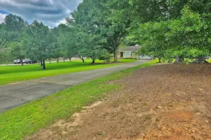 120 Aspen Lake Dr E, Newnan, GA 30263 - Photo 7