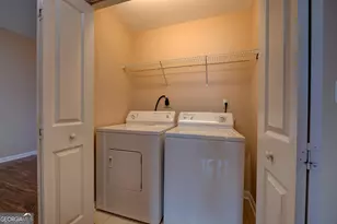 3040 Peachtree Rd NW, Atlanta, GA 30305 - Photo 11