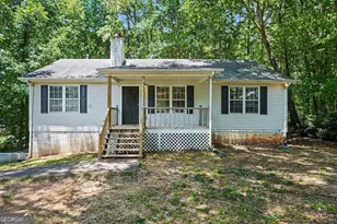 240 Spring Cir, Senoia, GA 30276 - Photo 1