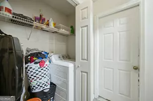 7106 Oakwood Cir, Rex, GA 30273 - Photo 19