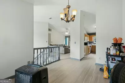 7106 Oakwood Circle, Rex, GA 30273 - Photo 5