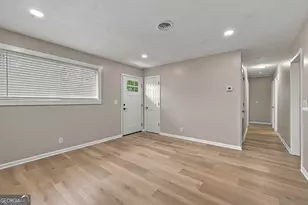 421 Nottingham Dr, Brunswick, GA 31525 - Photo 5
