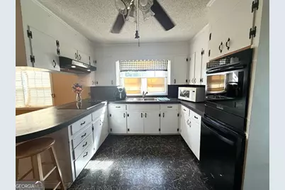 905 Goodman Street, Sparks, GA 31647 - Photo 9