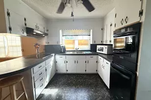 905 Goodman St, Sparks, GA 31647 - Photo 9