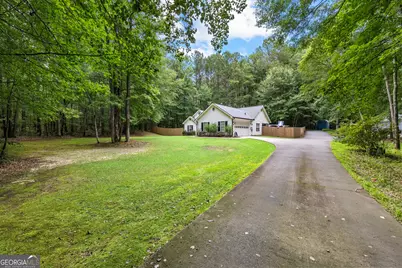 55 Bretts Point, Sharpsburg, GA 30277 - Photo 3