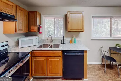 4715 Greenbriar Trail SW, Atlanta, GA 30331 - Photo 5