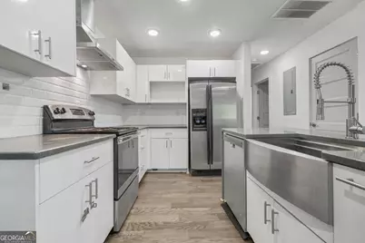 1816 Evans Drive, Atlanta, GA 30310 - Photo 7