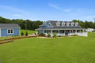 828 Garner Rd, Cornelia, GA 30531 - Photo 1