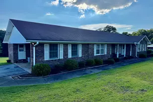 1245 Crestview Dr, Elberton, GA 30635 - Photo 1