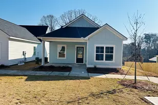 9 Crown St, Lagrange, GA 30240 - Photo 1