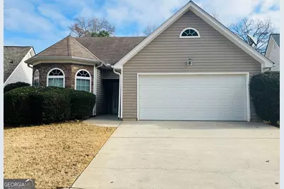 62 Green Spring, Newnan, GA 30265 - Photo 1