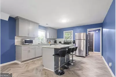 537 W Lake Avenue NW, Atlanta, GA 30318 - Photo 5
