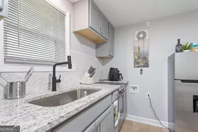 537 W Lake Avenue NW, Atlanta, GA 30318 - Photo 35