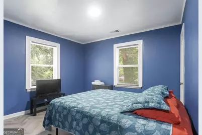 537 W Lake Avenue NW, Atlanta, GA 30318 - Photo 17