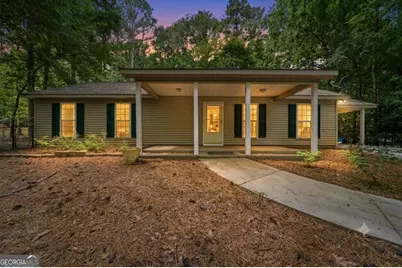 372 East Riverbend Drive, Eatonton, GA 31024 - Photo 1