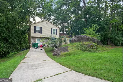 3040 Orbit Circle, Ellenwood, GA 30294 - Photo 3
