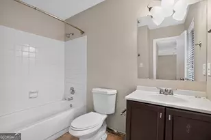 939 Lake Dr Ct, Stone Mountain, GA 30088 - Photo 25