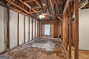 939 Lake Dr Ct, Stone Mountain, GA 30088 - Photo 35