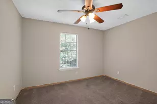 939 Lake Dr Ct, Stone Mountain, GA 30088 - Photo 19