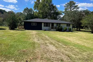 415 Crabapple Rd, Fayetteville, GA 30215 - Photo 1