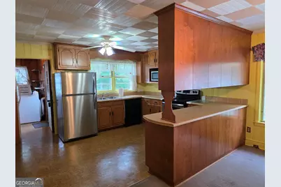 126 East Side, Tallapoosa, GA 30176 - Photo 5
