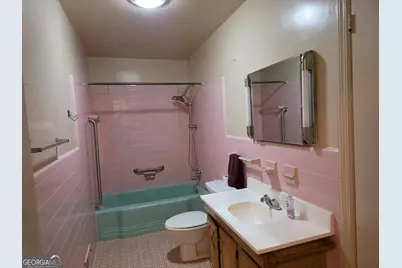 126 East Side, Tallapoosa, GA 30176 - Photo 3