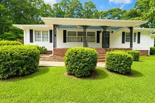 126 East Side, Tallapoosa, GA 30176 - Photo 1