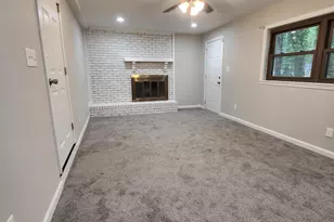 1858 Glen Echo Dr, Decatur, GA 30032 - Photo 9