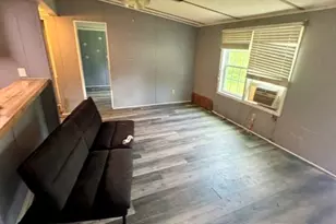 132 Fourth St SW, Milledgeville, GA 31061 - Photo 3