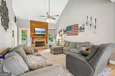 130 Chesterfield Drive, Newnan, GA 30265 - Photo 5