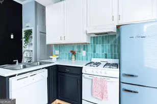 980 St Charles Ave NE, Atlanta, GA 30306 - Photo 9