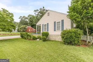 1141 Jefferson Ave, East Point, GA 30344 - Photo 3