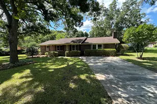 125 Rosewood Dr SE, Milledgeville, GA 31061 - Photo 1