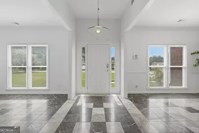 1660 Calvin Davis Circle, Lawrenceville, GA 30043 - Photo 9