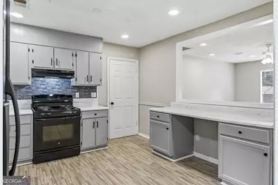 8227 Englewood Trail, Riverdale, GA 30274 - Photo 9