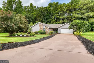 125 Grandchester Way, Fayetteville, GA 30215 - Photo 3