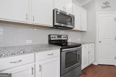 1708 Liberty Parkway NW, Atlanta, GA 30318 - Photo 5
