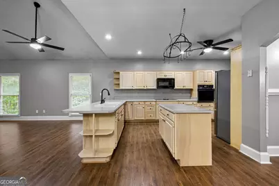 280 Waters Edge Lane, Newnan, GA 30263 - Photo 7