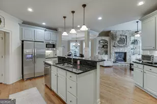 1373 Mountain Lake Dr, Auburn, GA 30011 - Photo 11